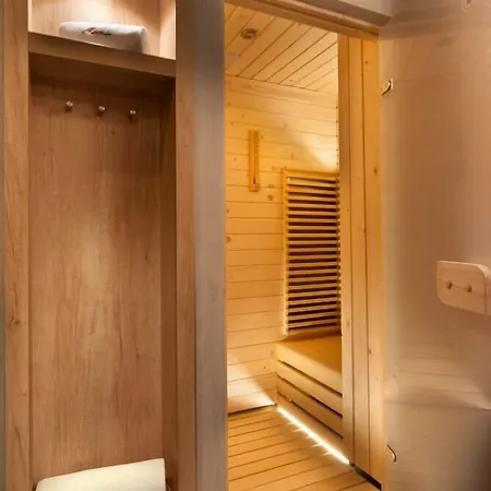 Wellness Grand Отель 3*